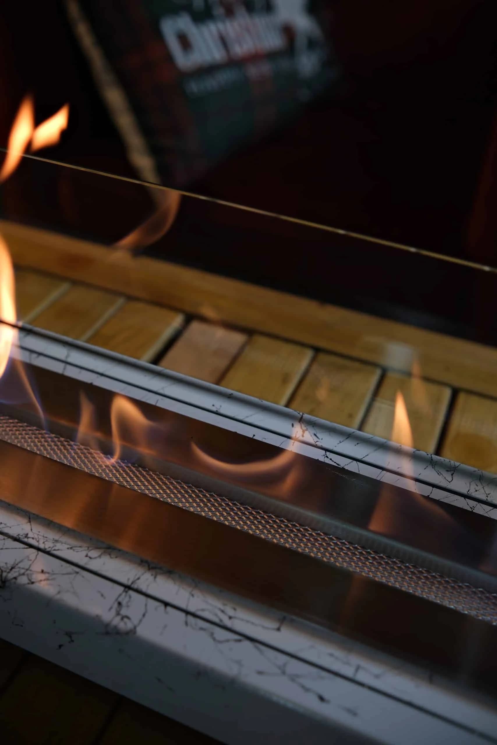Lüx Mermer Desenli Büyük Masaüstü Şömine Beyaz Bioethanol Bacasız Şömine Modelleri ve Fiyatları - SS Concept