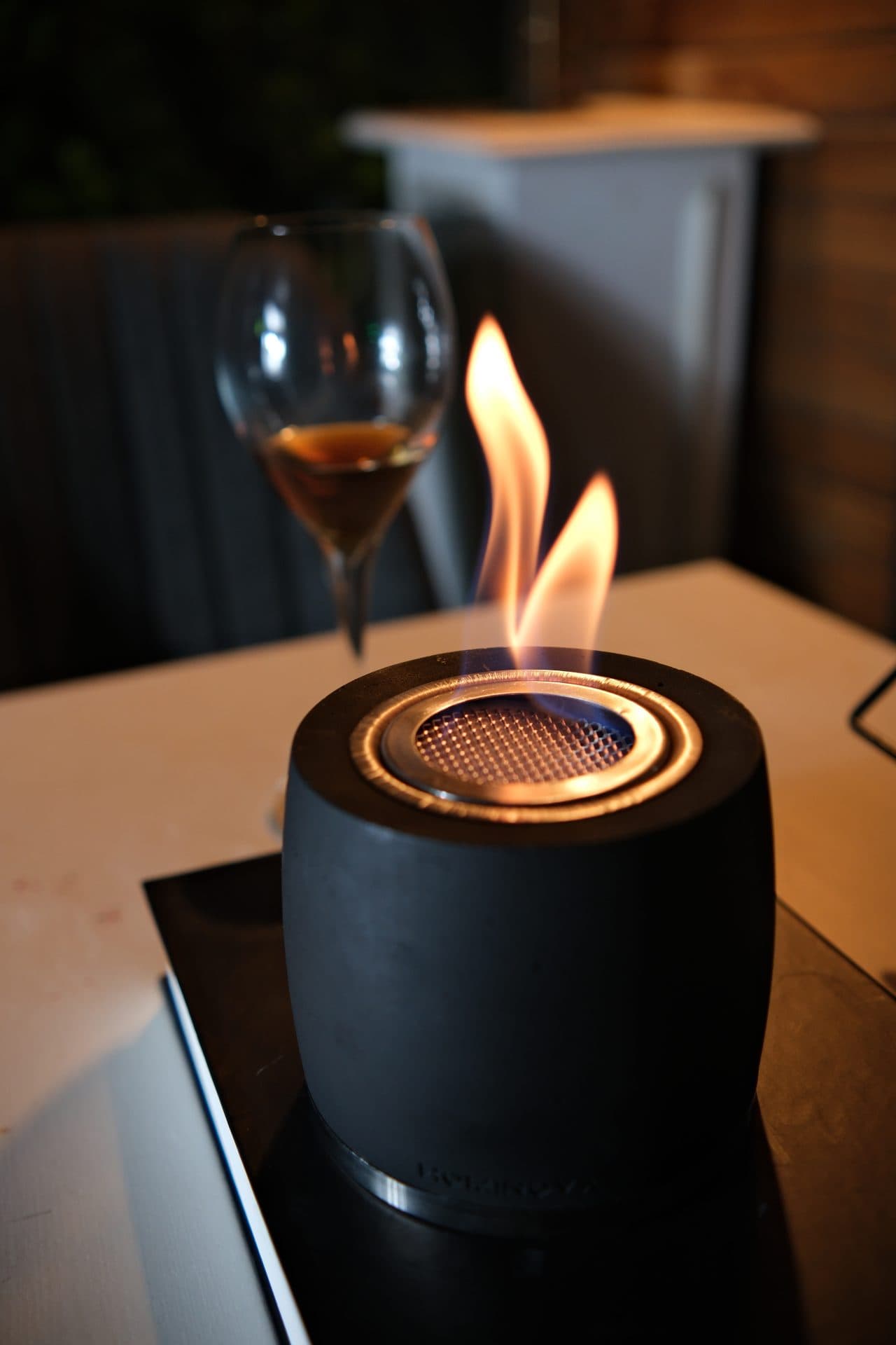 Modern Beton Bioethanol Mini Masaüstü Şömine Siyah